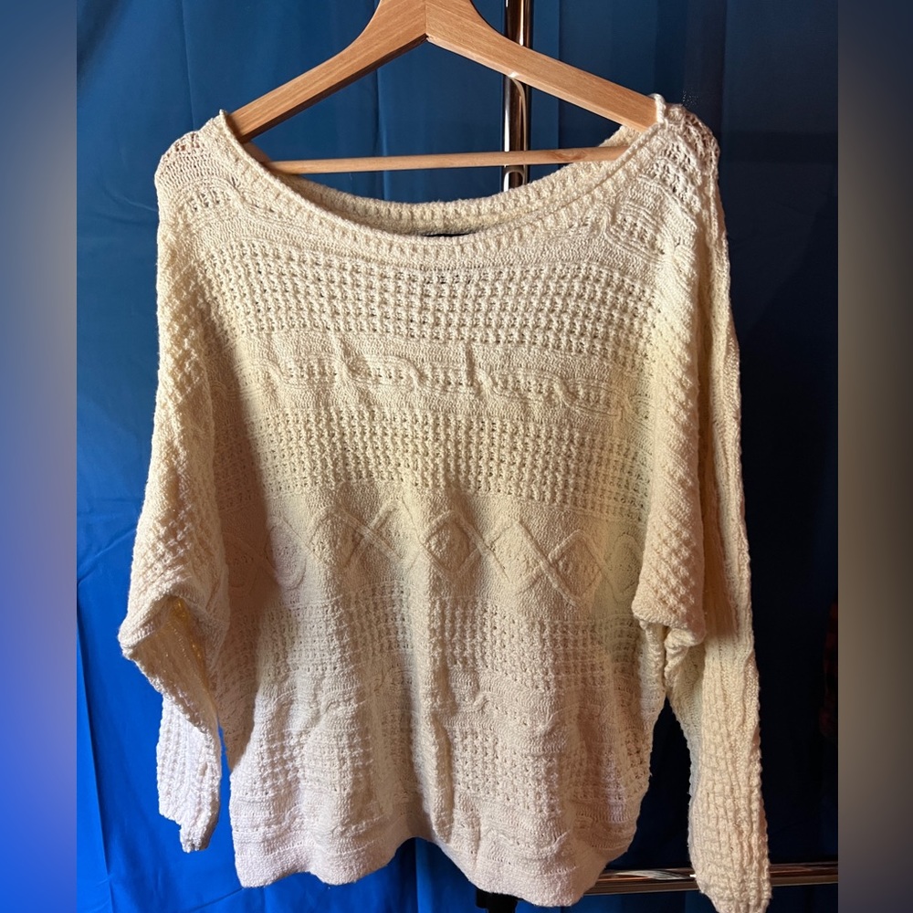 Abercrombie & Fitch Cable Knit Sweater